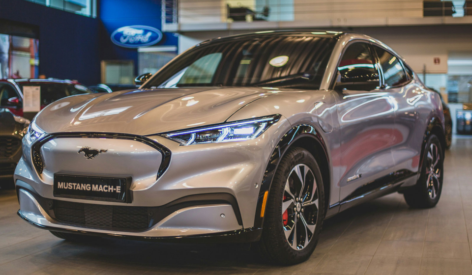 Discover the top cars to lease in 2024 for the young executive. From luxury BMWs to eco-friendly Hyundai Ioniq 5, find the perfect blend of style, performance, and sustainability.