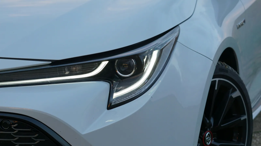 Discover how to secure the best lease deals on tariff-proof cars with World Auto Group. Drive away today in a vehicle less affected by tariffs.