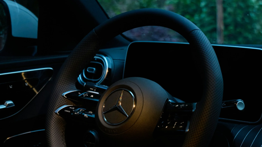 Cars with the Most Tech in 2025- Top 5 High‑Tech Models
