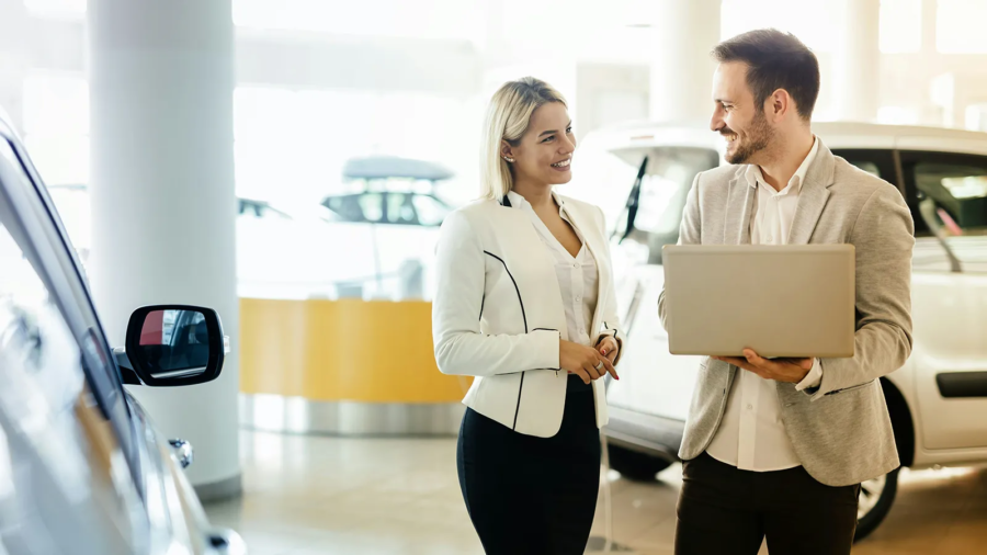 Lease vs buy comparison in Los Angeles with World Auto Group guidance